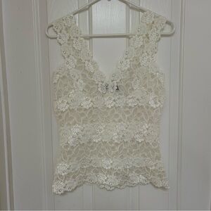 Cream Lace Sleeveless Top